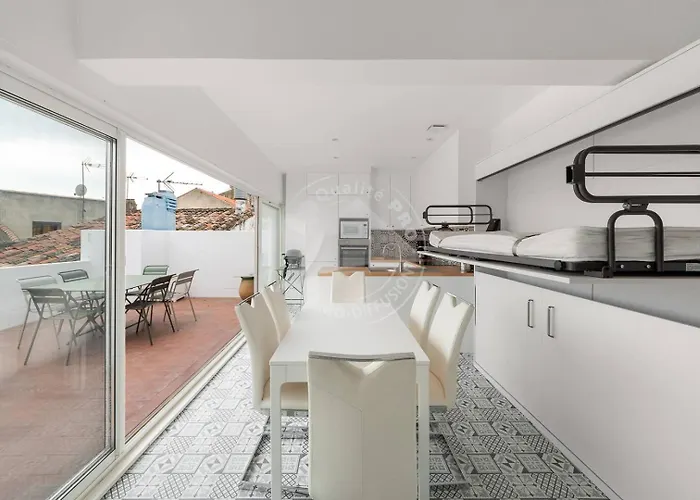 As21778- Magnifique P3 Avec Terrasse Au Coeur Du Centre Dans Maison De Caractere *