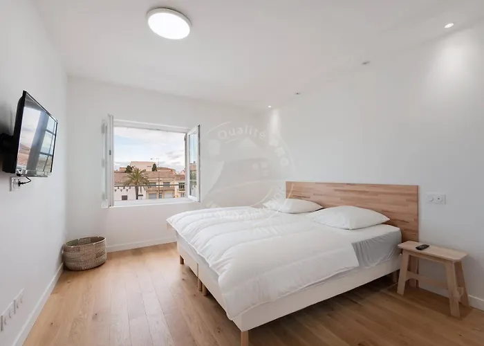 As21778- Magnifique P3 Avec Terrasse Au Coeur Du Centre Dans Maison De Caractere Διαμέρισμα Le Grau-du-Roi