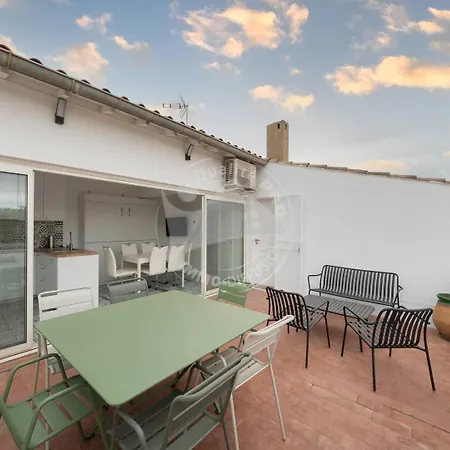 As21778- Magnifique P3 Avec Terrasse Au Coeur Du Centre Dans Maison De Caractere * Le Grau-du-Roi